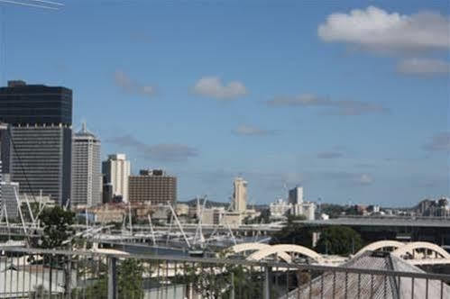 Joe'S Place Backpackers Hostel Brisbane Bagian luar foto