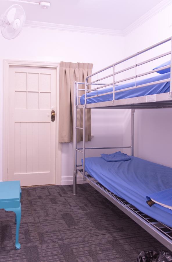Joe'S Place Backpackers Hostel Brisbane Bagian luar foto